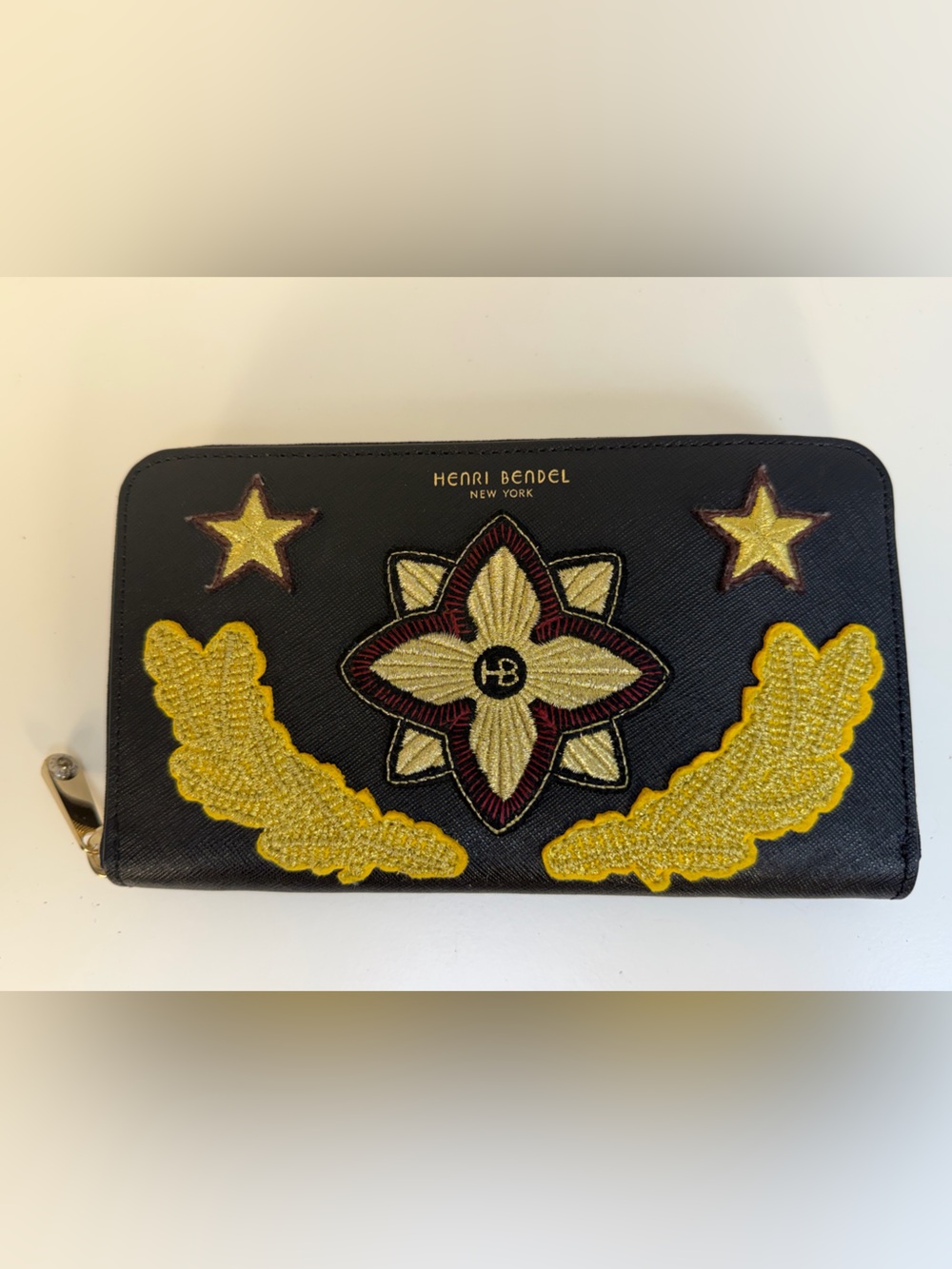 Henri Bendel Military Patches Saffiano Leather Zippy Wallet Rare Limited